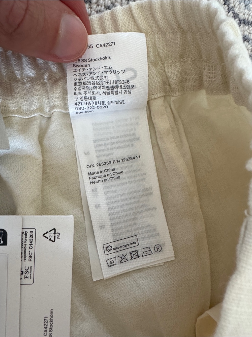 COS Neutral Linen High-Rise Shorts in Light Cream/Ivory - Picture 3 of 7